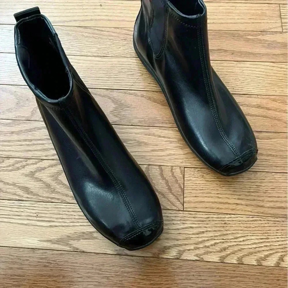 [US7.5]LL Beans Women Black Soft Leather  Ankle Boots - Picture 3 of 7